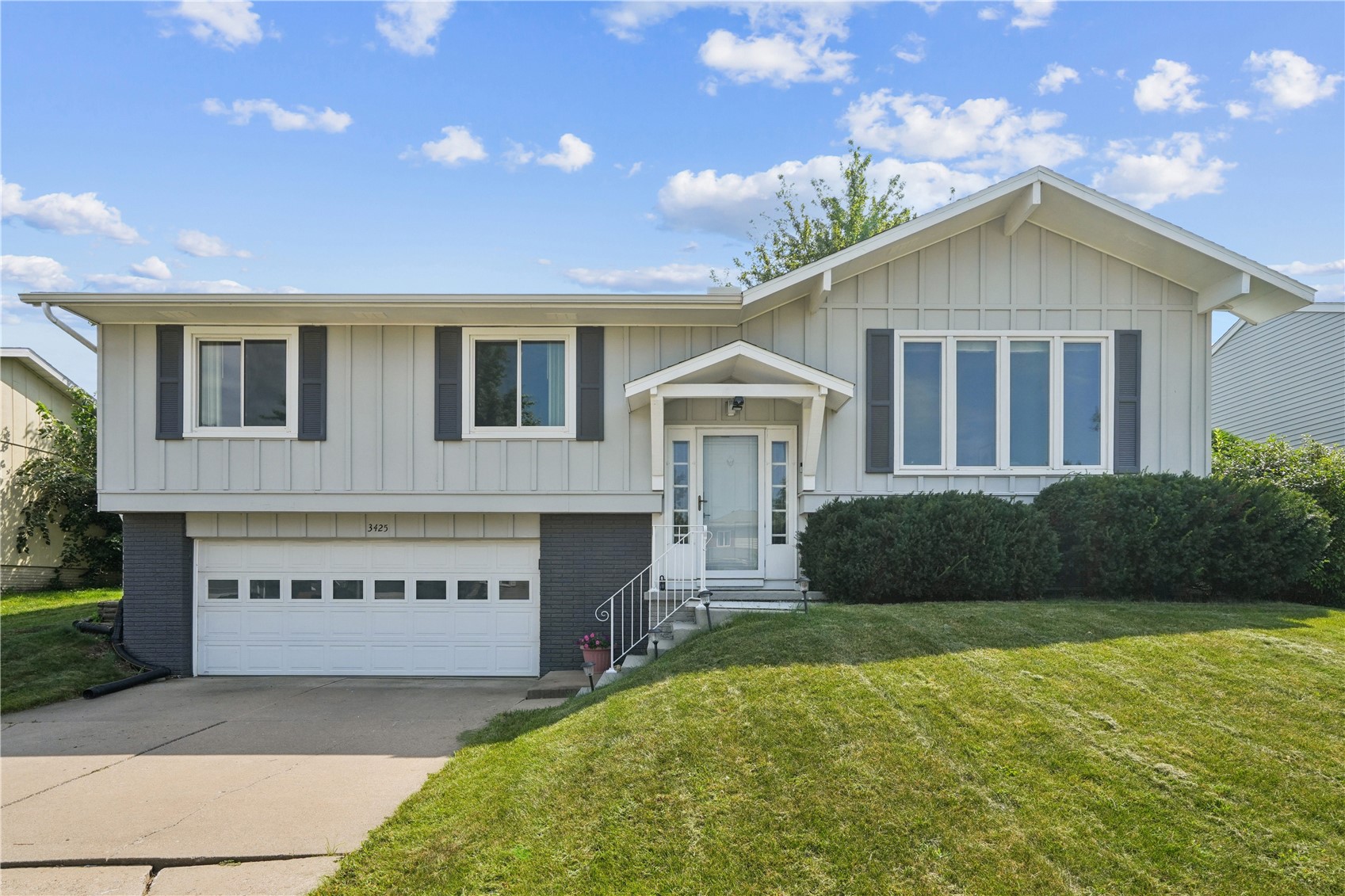 3425 Sue Lane NW Cedar Rapids IA 52405