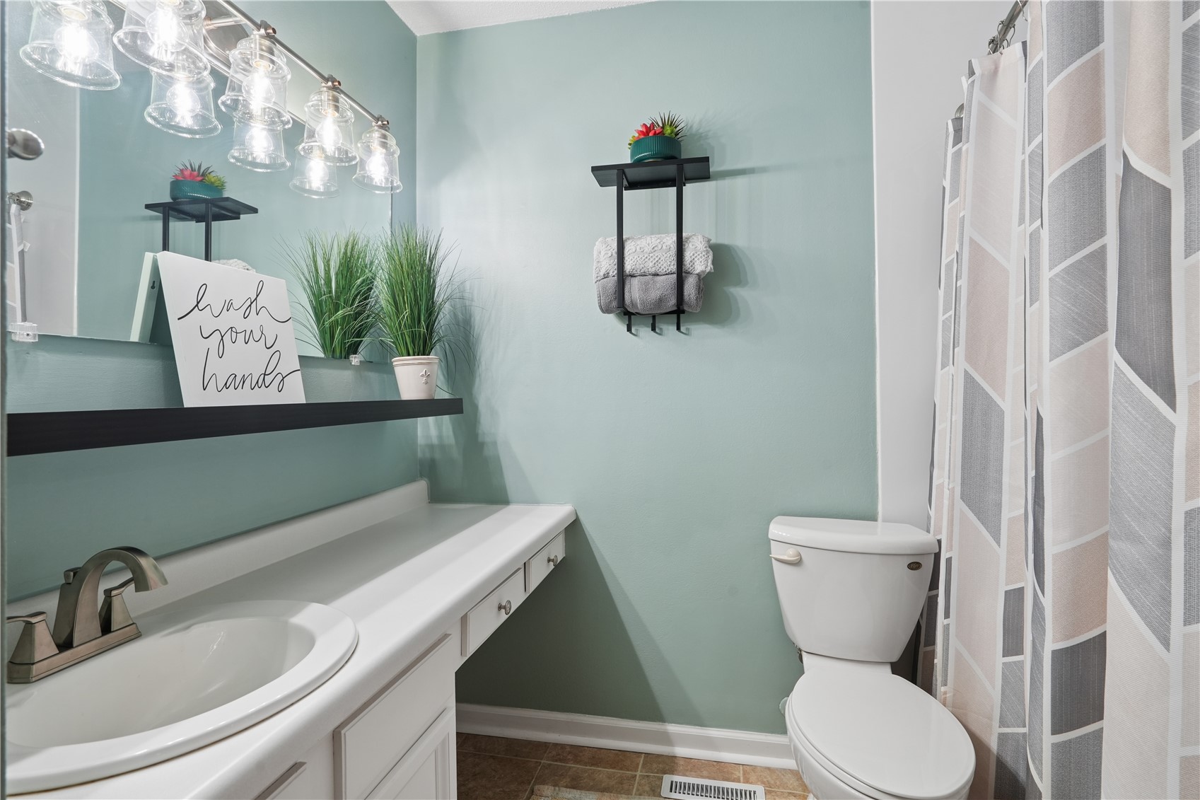 3425 Sue Lane NW Cedar Rapids IA 52405