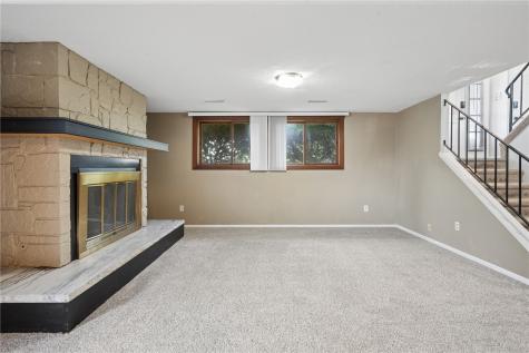 3425 Sue Lane NW Cedar Rapids IA 52405