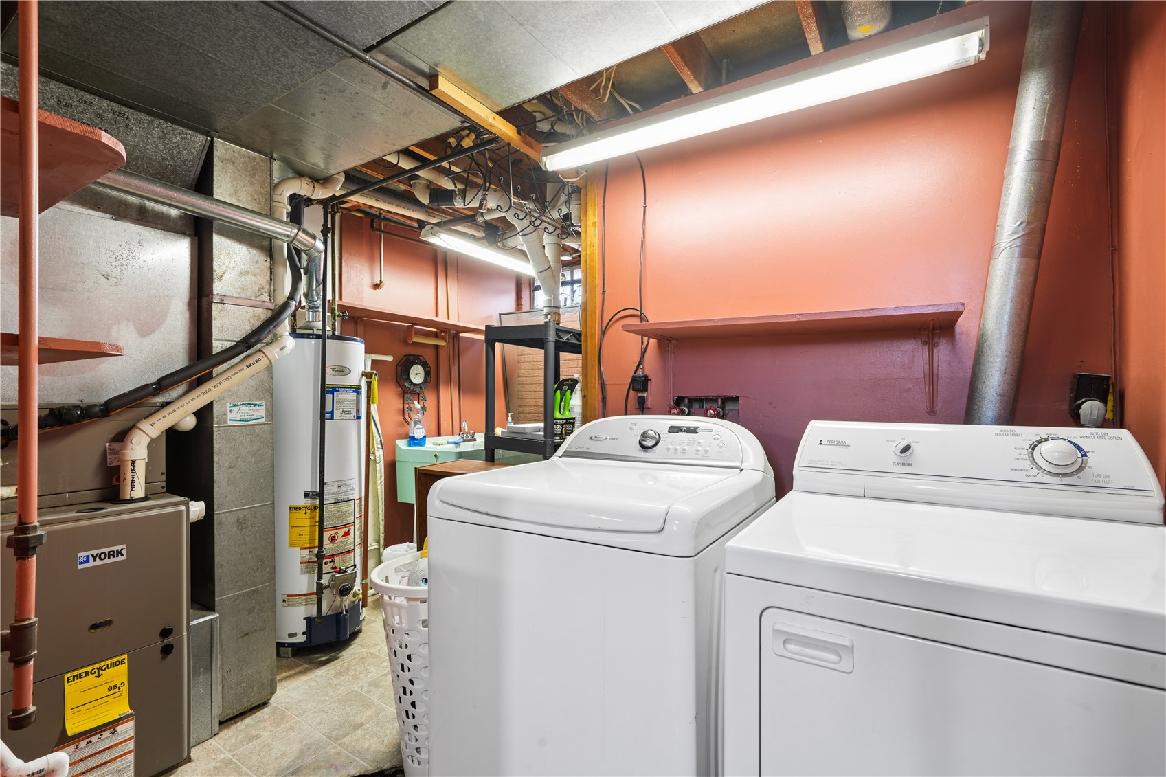 3425 Sue Lane NW Cedar Rapids IA 52405