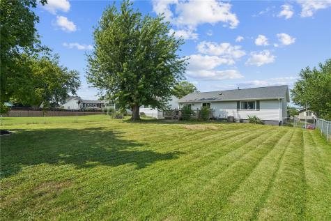 3425 Sue Lane NW Cedar Rapids IA 52405