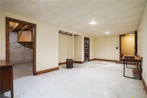 87 4th Avenue Atkins IA 52206