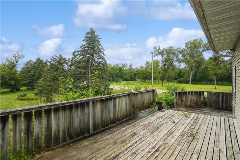 87 4th Avenue Atkins IA 52206