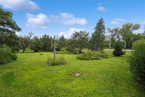 87 4th Avenue Atkins IA 52206
