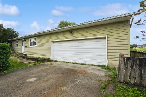 87 4th Avenue Atkins IA 52206