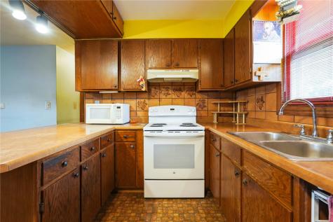 87 4th Avenue Atkins IA 52206