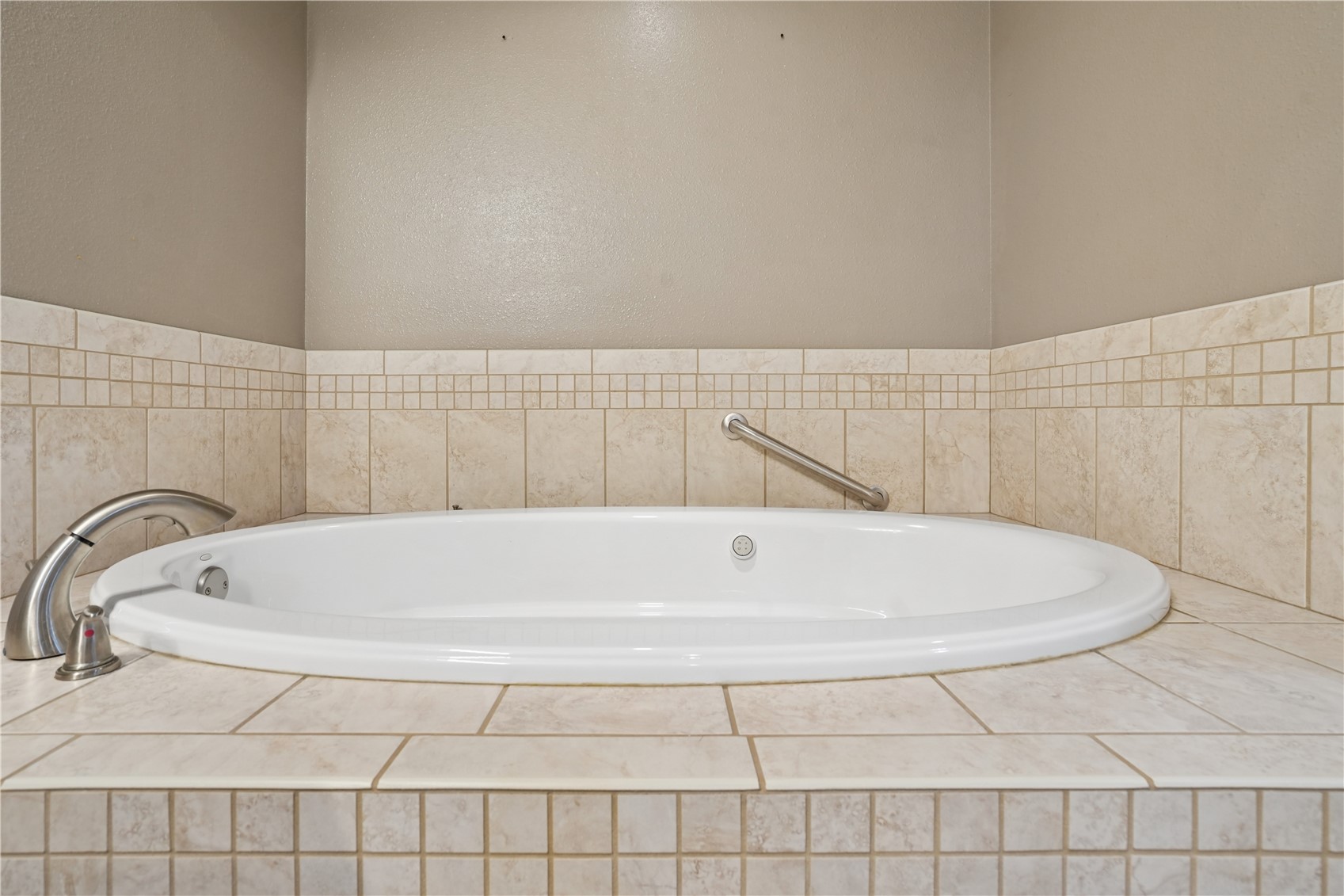 6500 Davis Court Cedar Rapids IA 52405