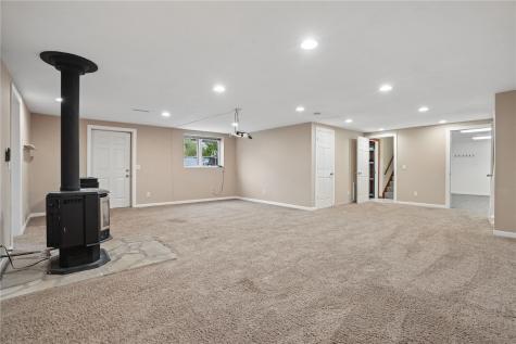 6500 Davis Court Cedar Rapids IA 52405