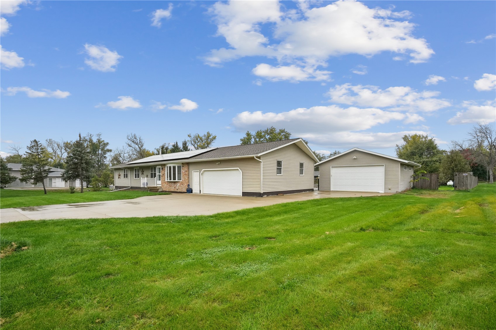 6500 Davis Court Cedar Rapids IA 52405
