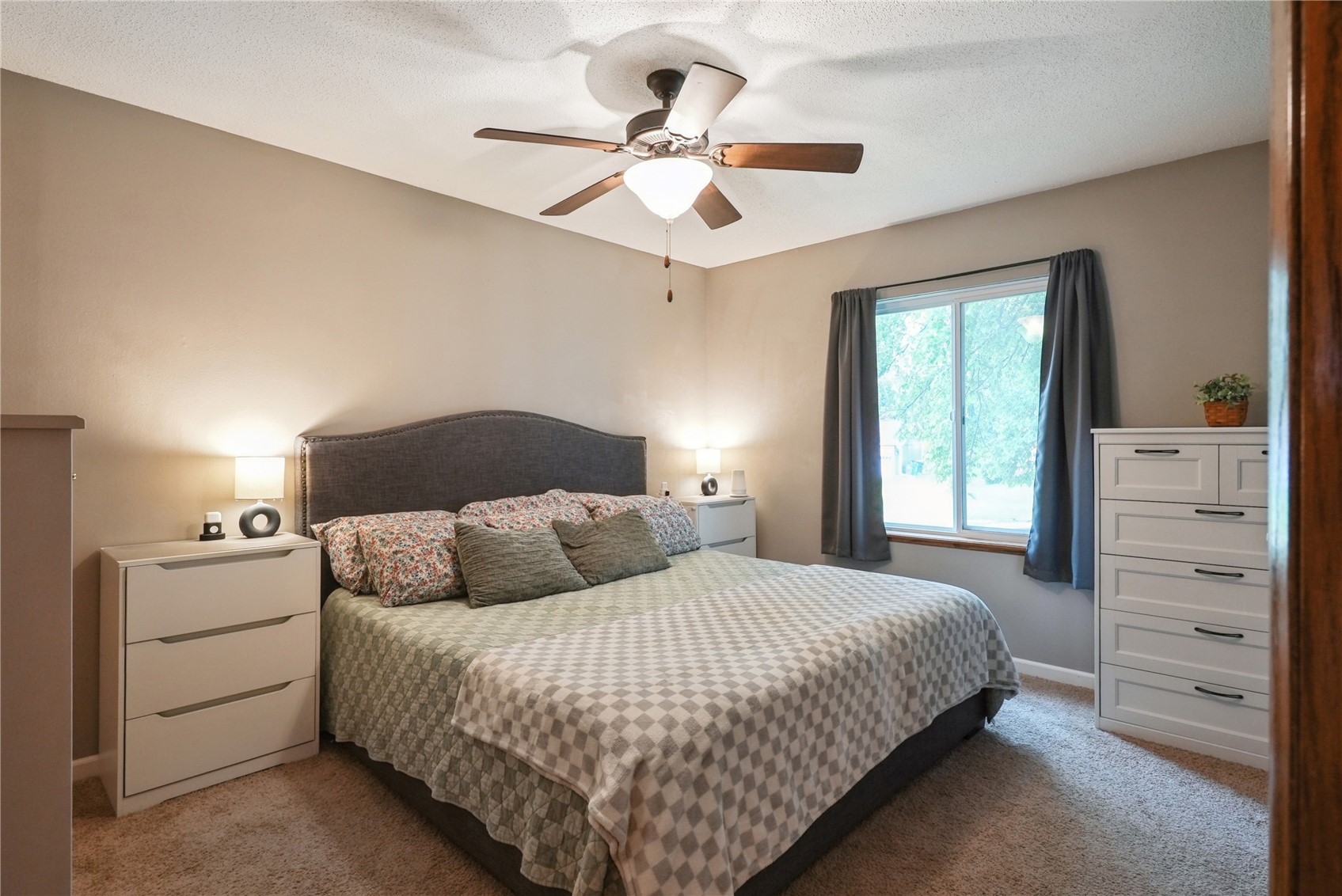 310 Carnaby Drive NE Cedar Rapids IA 52402