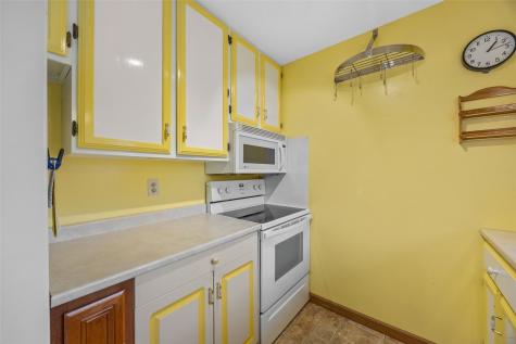 5007 Twin Mound Drive NE Cedar Rapids IA 52402
