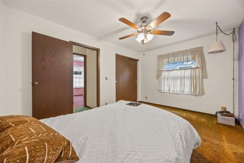 5007 Twin Mound Drive NE Cedar Rapids IA 52402