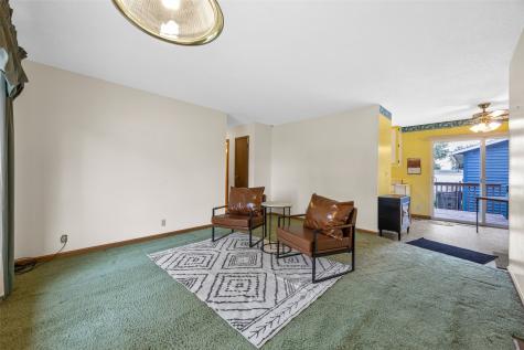 5007 Twin Mound Drive NE Cedar Rapids IA 52402