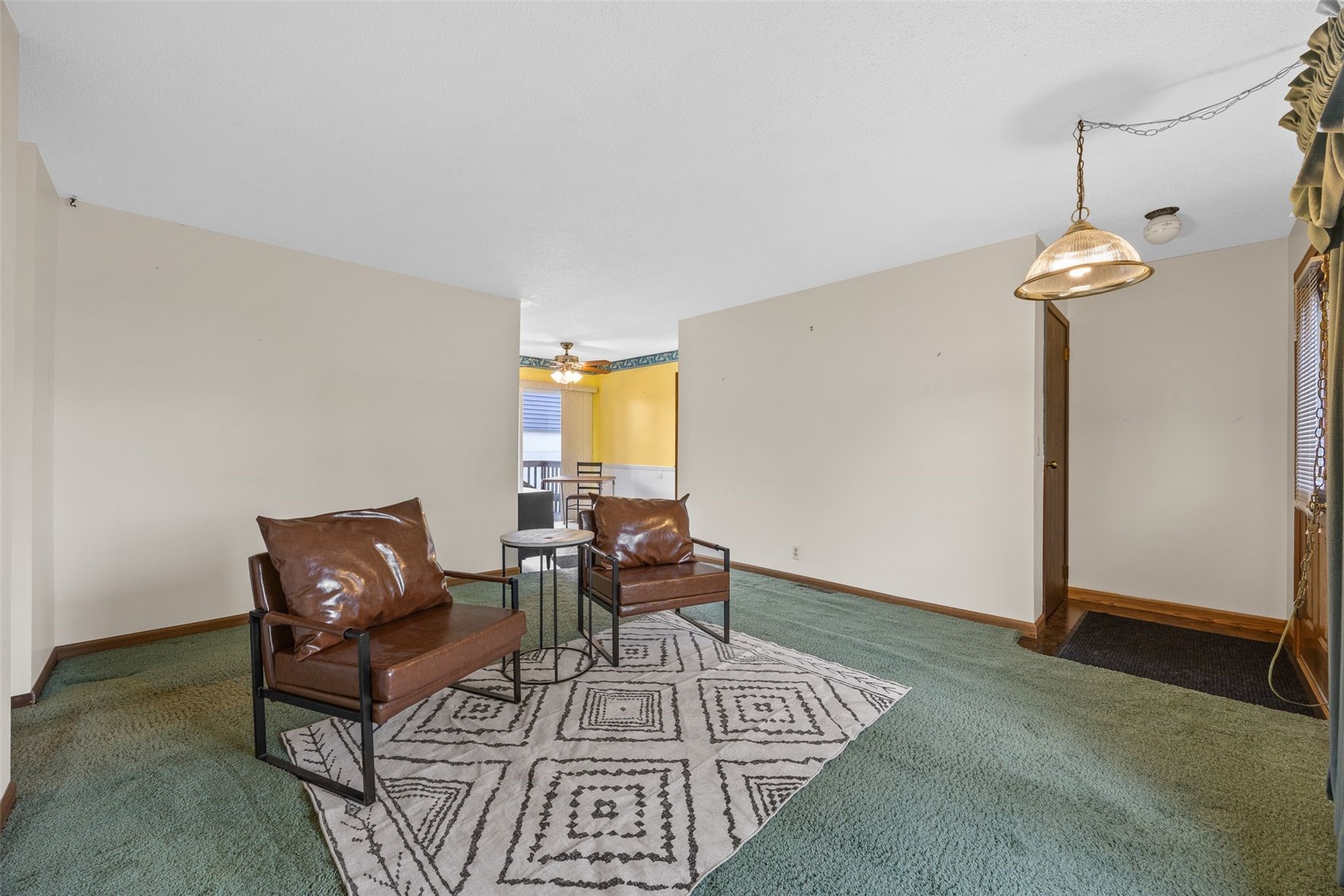5007 Twin Mound Drive NE Cedar Rapids IA 52402