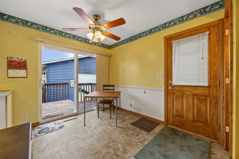 5007 Twin Mound Drive NE Cedar Rapids IA 52402