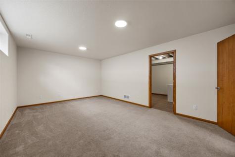 275 S 21st Street Court Marion IA 52302