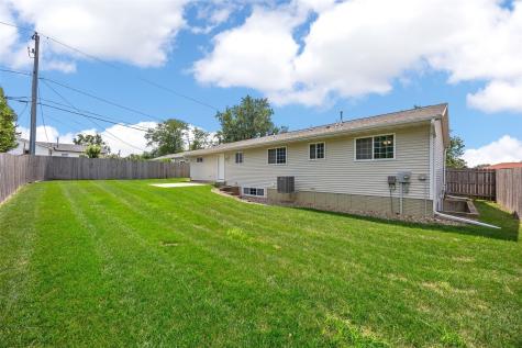 275 S 21st Street Court Marion IA 52302