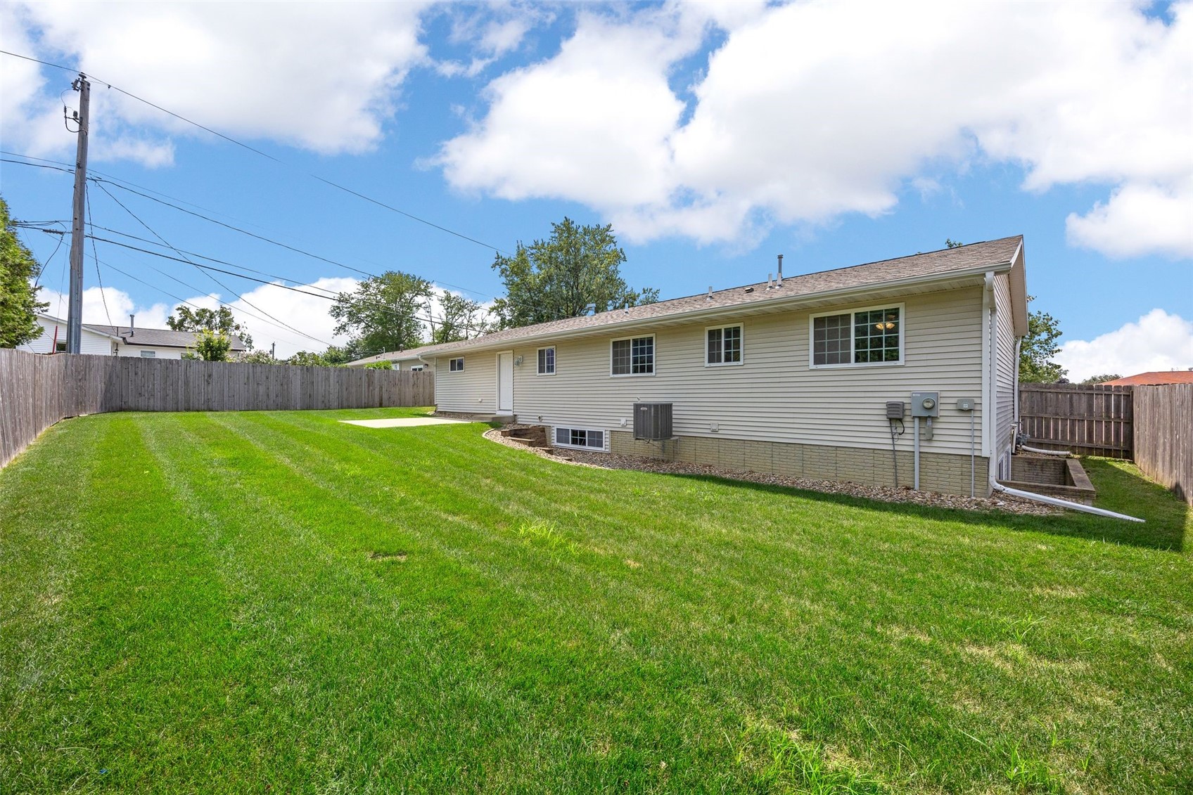 275 S 21st Street Court Marion IA 52302