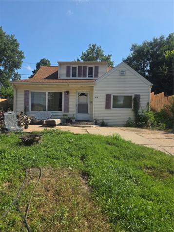 418 21st Street NE Cedar Rapids IA 52402