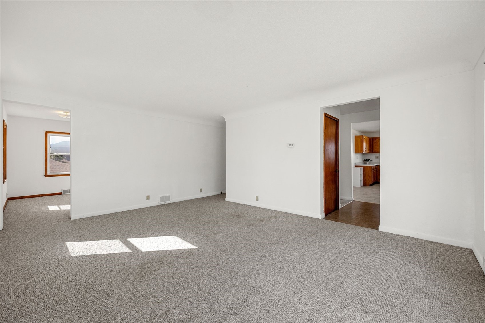 3019 Oakland Road NE Cedar Rapids IA 52402