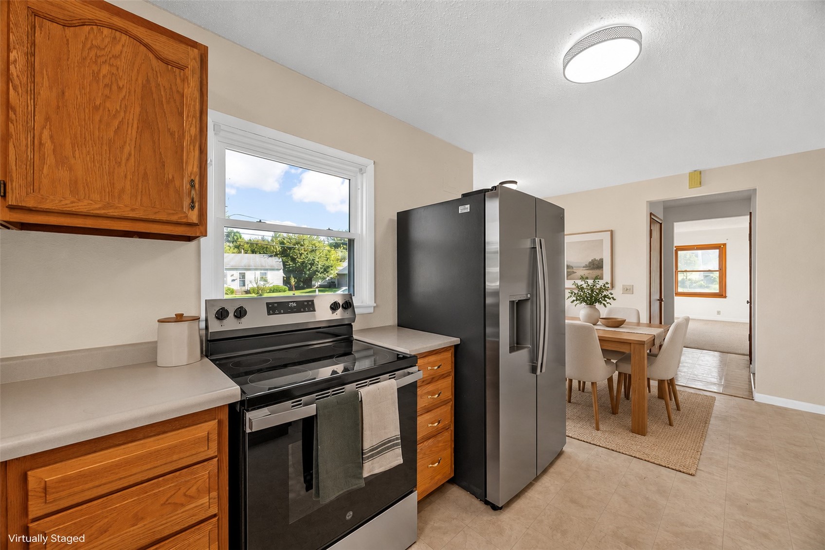 3019 Oakland Road NE Cedar Rapids IA 52402