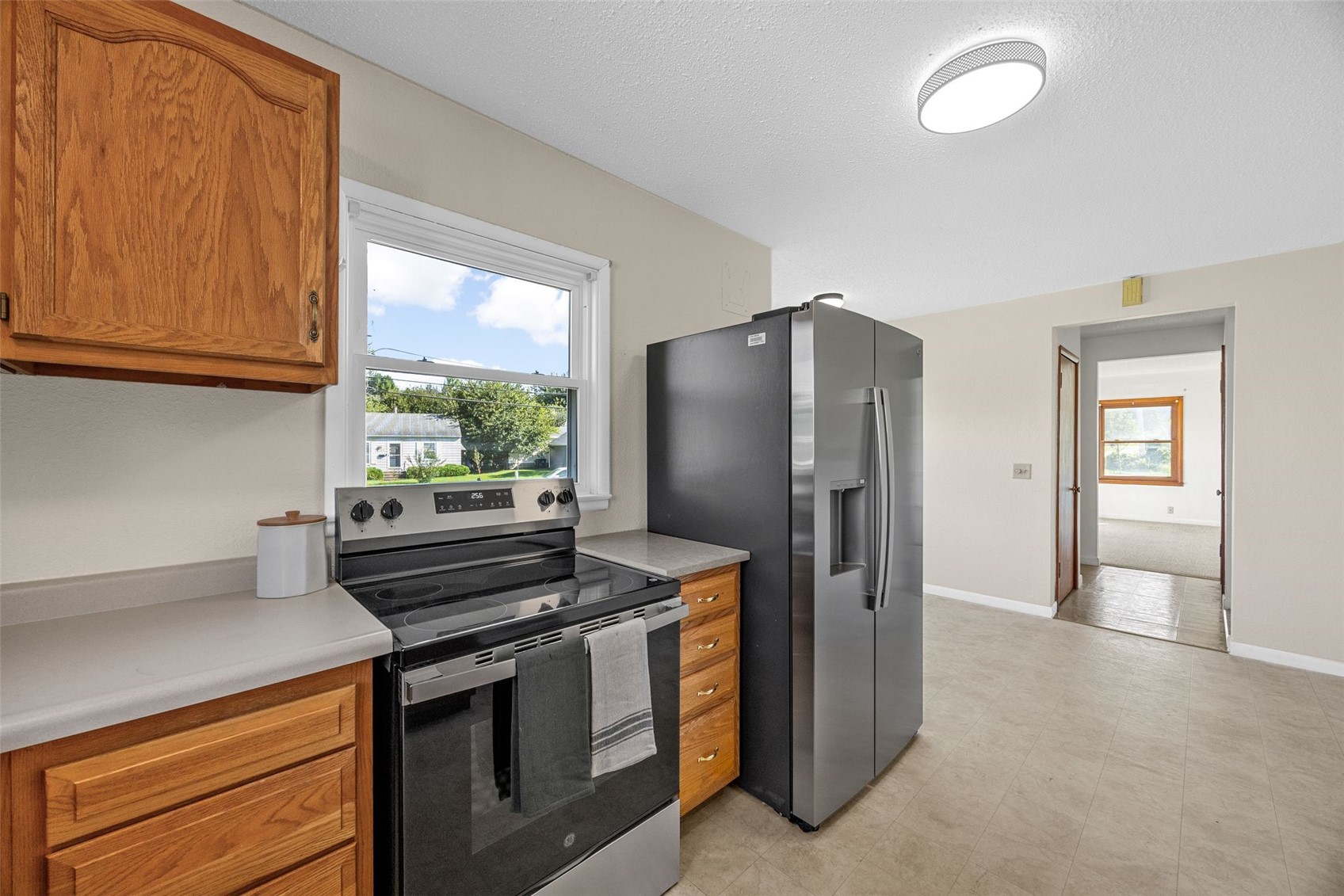 3019 Oakland Road NE Cedar Rapids IA 52402
