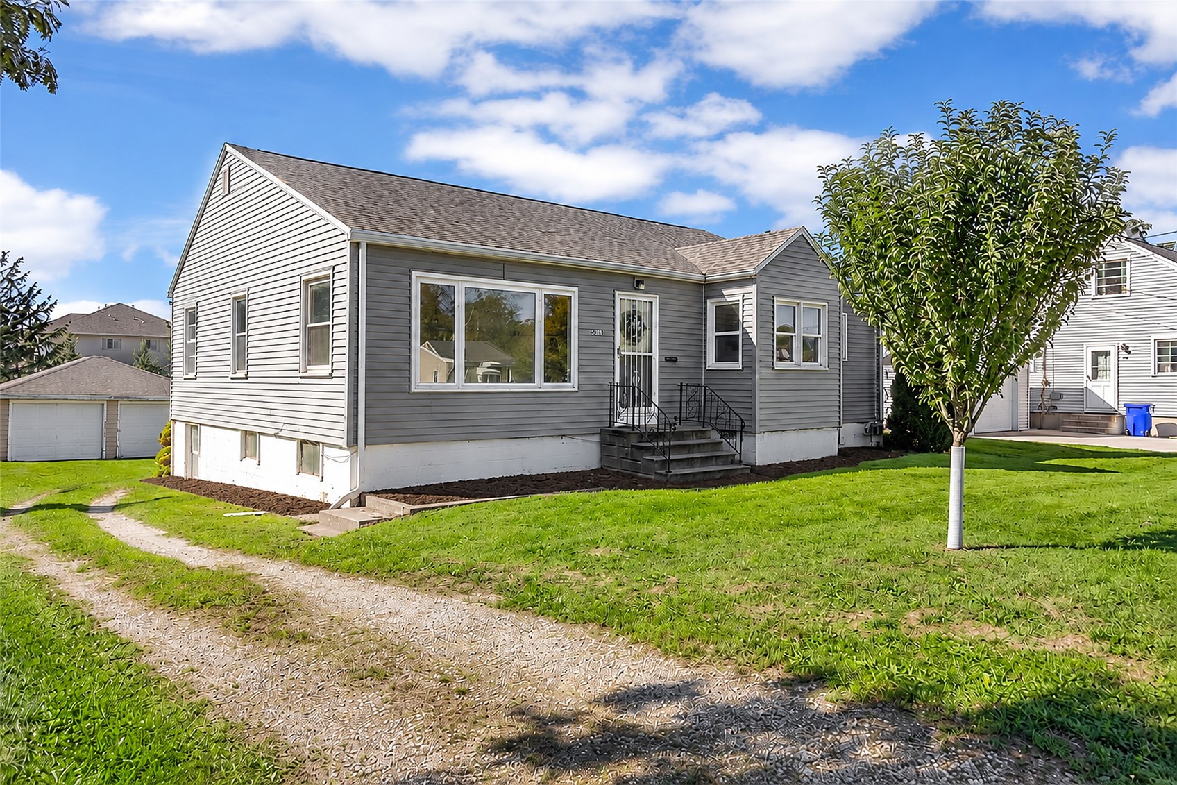 3019 Oakland Road NE Cedar Rapids IA 52402
