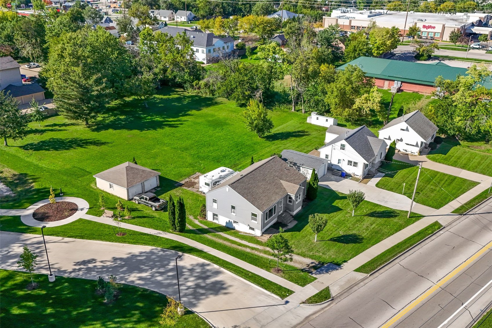 3019 Oakland Road NE Cedar Rapids IA 52402