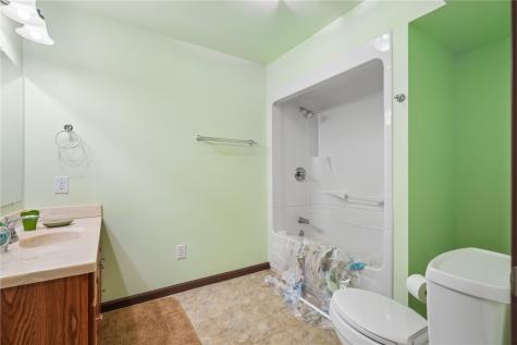 1669 Timberlake Run Cedar Rapids IA 52403