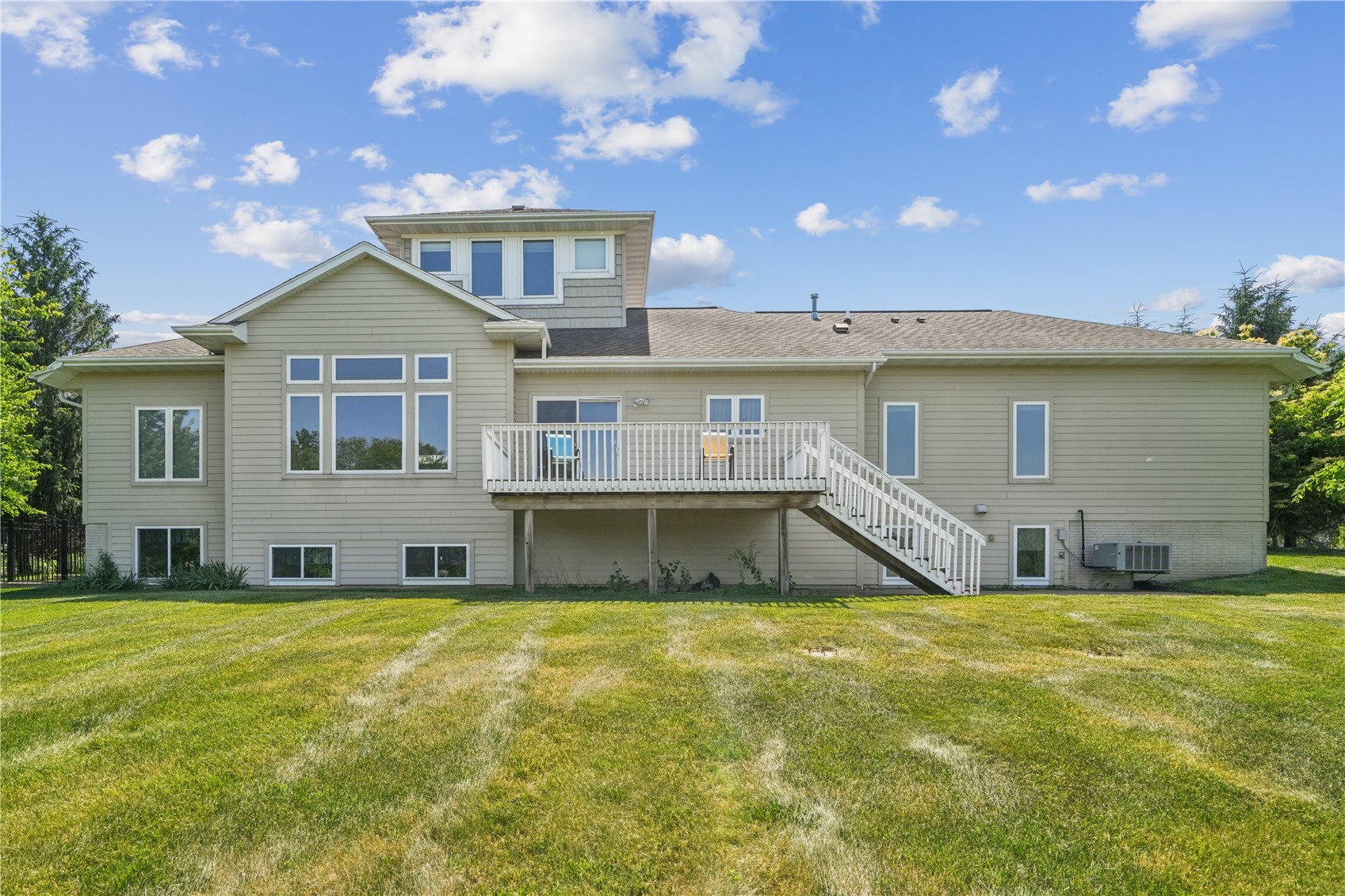 1669 Timberlake Run Cedar Rapids IA 52403
