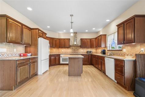 1669 Timberlake Run Cedar Rapids IA 52403