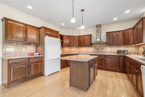 1669 Timberlake Run Cedar Rapids IA 52403