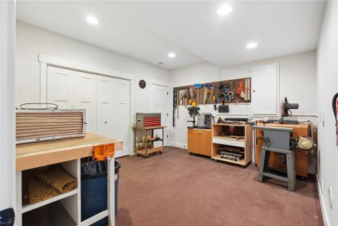 4100 Windfall Drive NW Cedar Rapids IA 52405