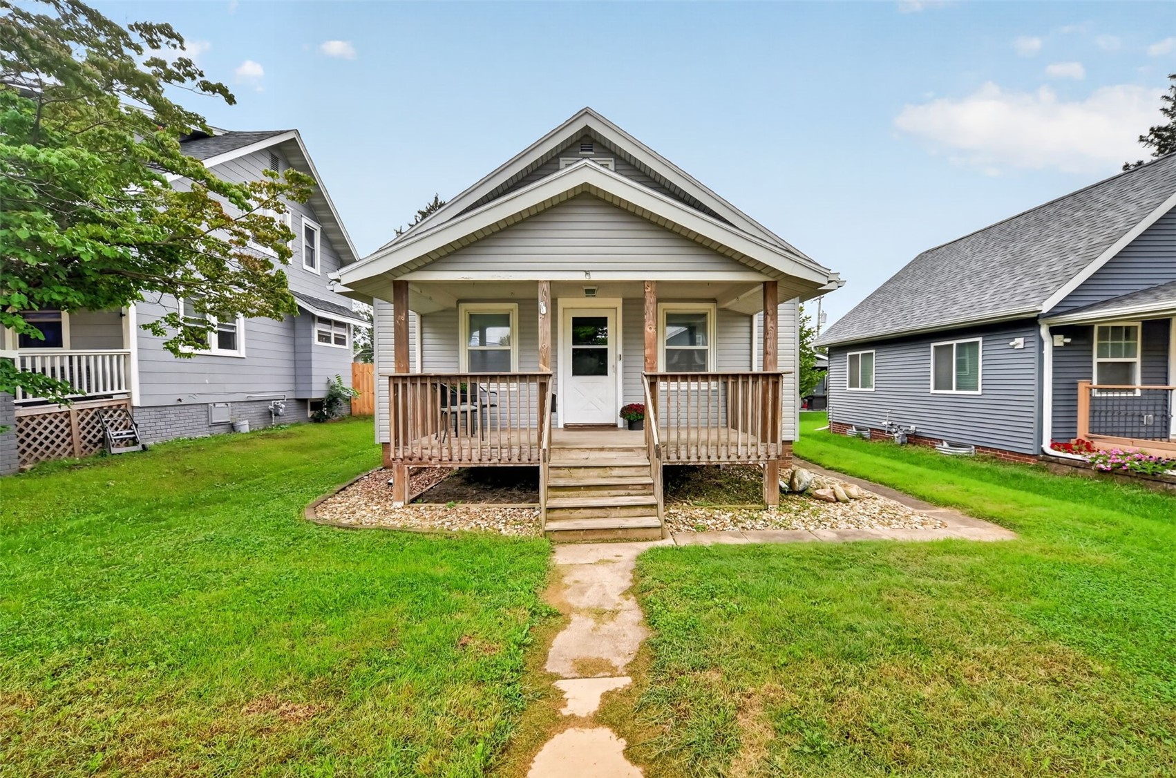 2136 C Street SW Cedar Rapids IA 52404