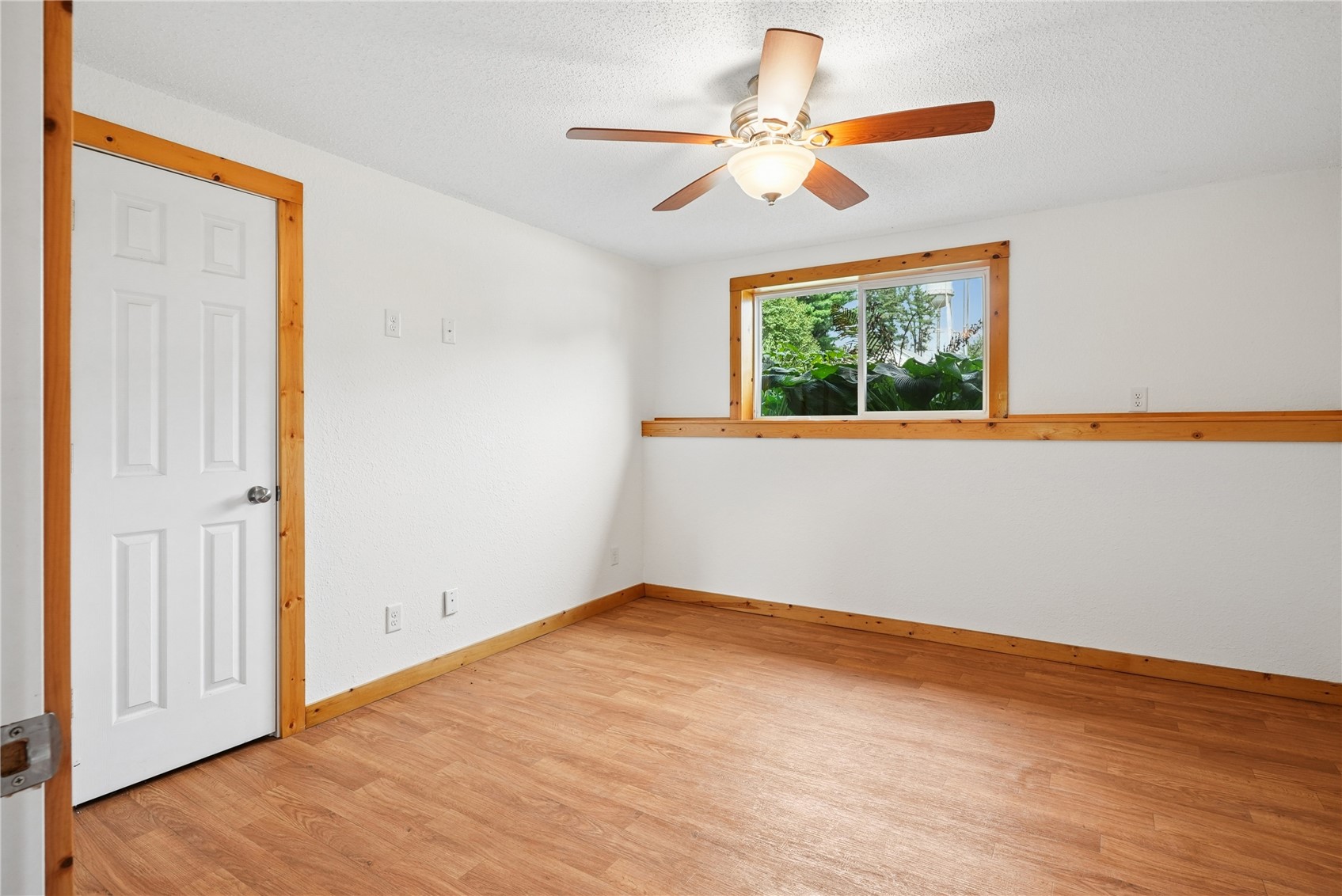 605 North Street Brandon IA 52210