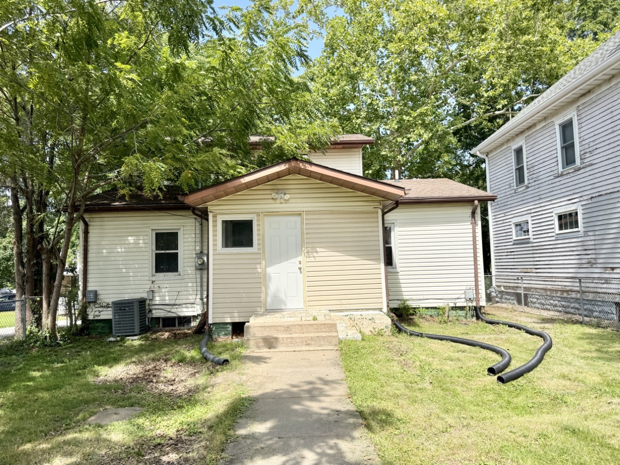 711 E Bloomington Street Iowa City IA 52245