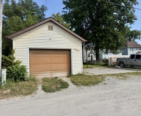 711 E Bloomington Street Iowa City IA 52245