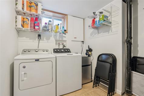 1525 N Avenue NW Cedar Rapids IA 52405