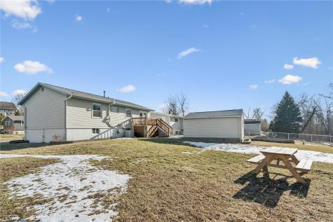 1525 N Avenue NW Cedar Rapids IA 52405