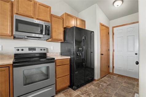 1221 Prairie Rose Drive SW Cedar Rapids IA 52404