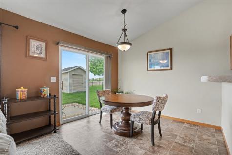 1221 Prairie Rose Drive SW Cedar Rapids IA 52404