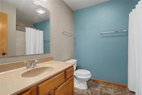 1221 Prairie Rose Drive SW Cedar Rapids IA 52404