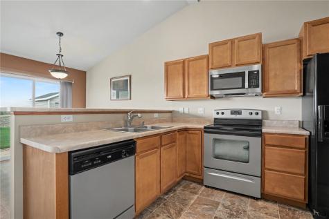 1221 Prairie Rose Drive SW Cedar Rapids IA 52404