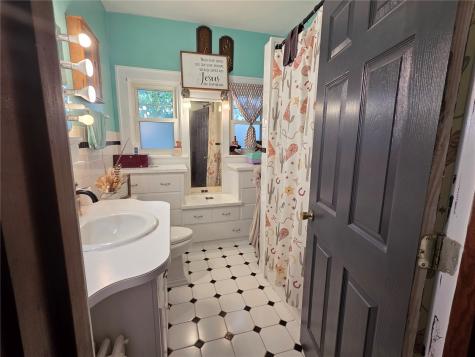 288 W Hilton Street Marengo IA 52301