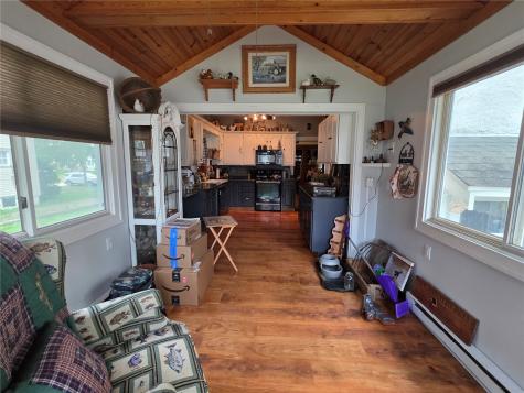 288 W Hilton Street Marengo IA 52301