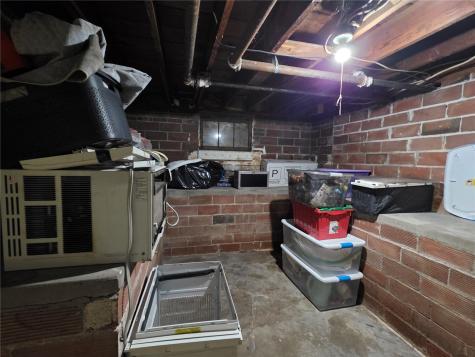 288 W Hilton Street Marengo IA 52301