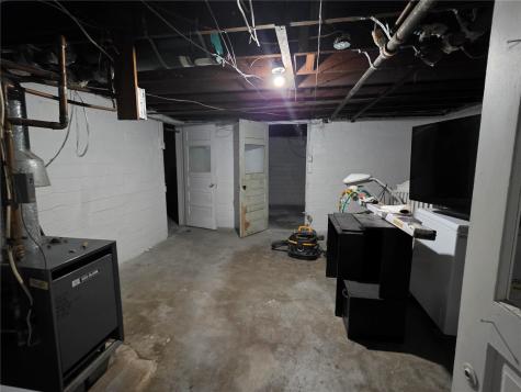 288 W Hilton Street Marengo IA 52301