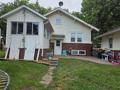 288 W Hilton Street Marengo IA 52301