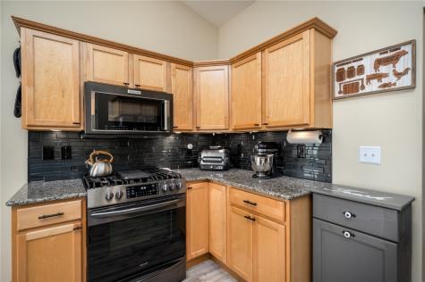 609 Endeavor Urbana IA 52345