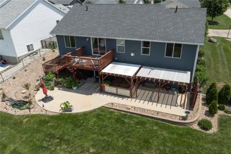 609 Endeavor Urbana IA 52345